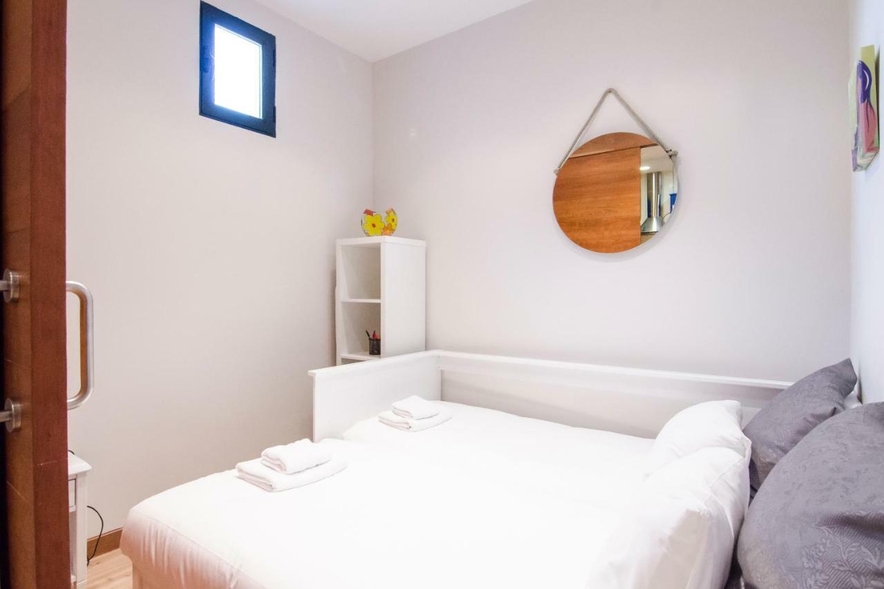 San vicente Ferrer 22 Appartement Madrid Buitenkant foto